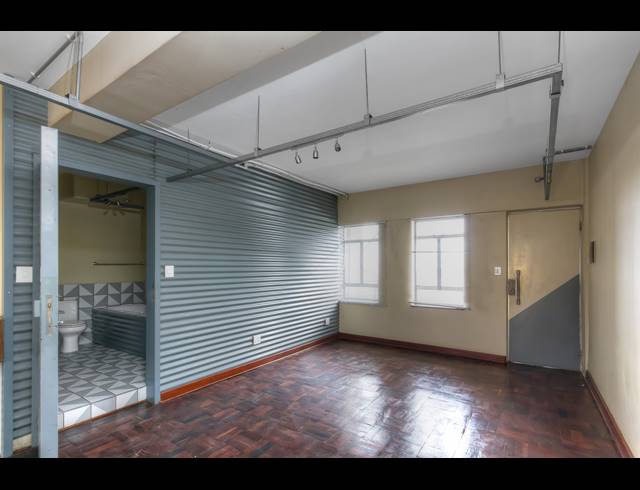 0.5 BEDROOM APARTMENT FOR SALE IN MABONENG